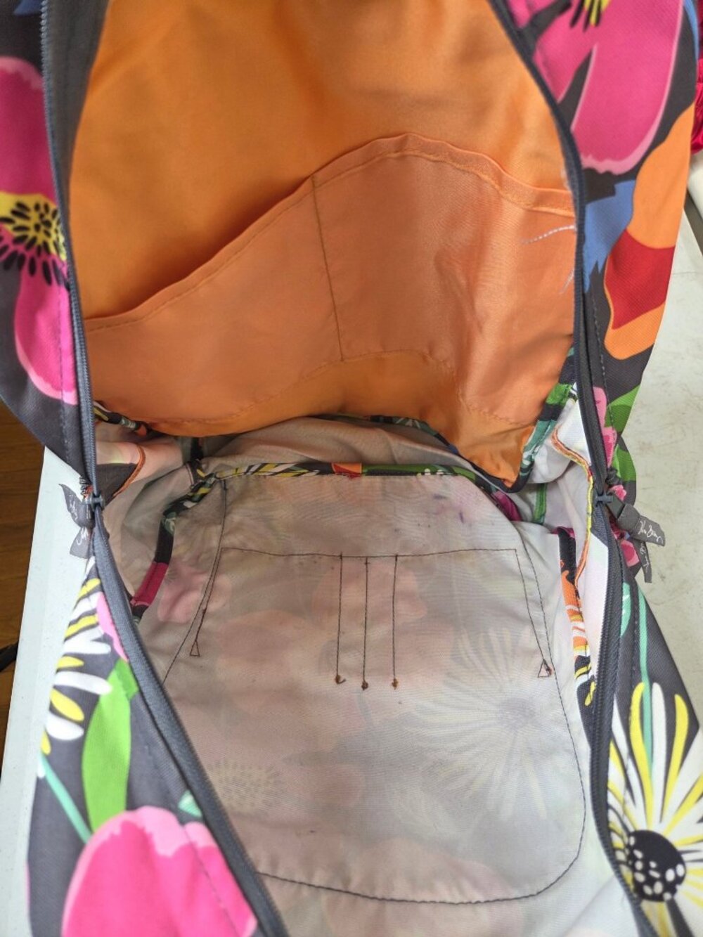 Vera Bradley Lighten up Campus Floral Backpack JAZZY BLOOMS water resistant - Picture 7 of 8